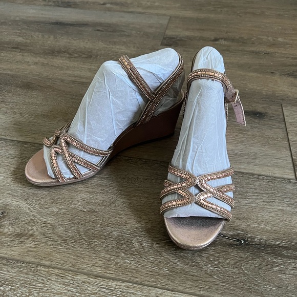 Alex Marie Rose Gold Wedge - Picture 3 of 13